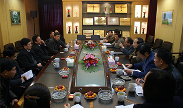 江苏省建设厅党组书记江里程、省局高学斌局长一行视察必赢242net官网集团