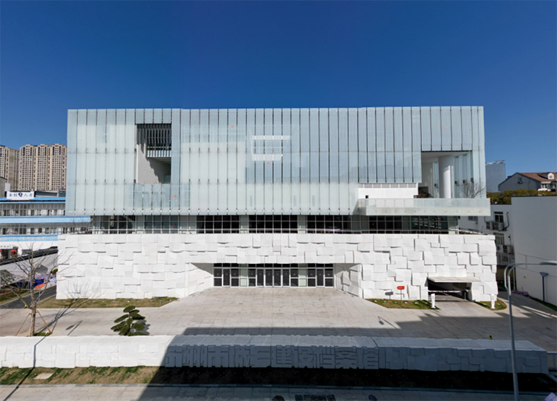 1743989487961914.jpg 4.jpg